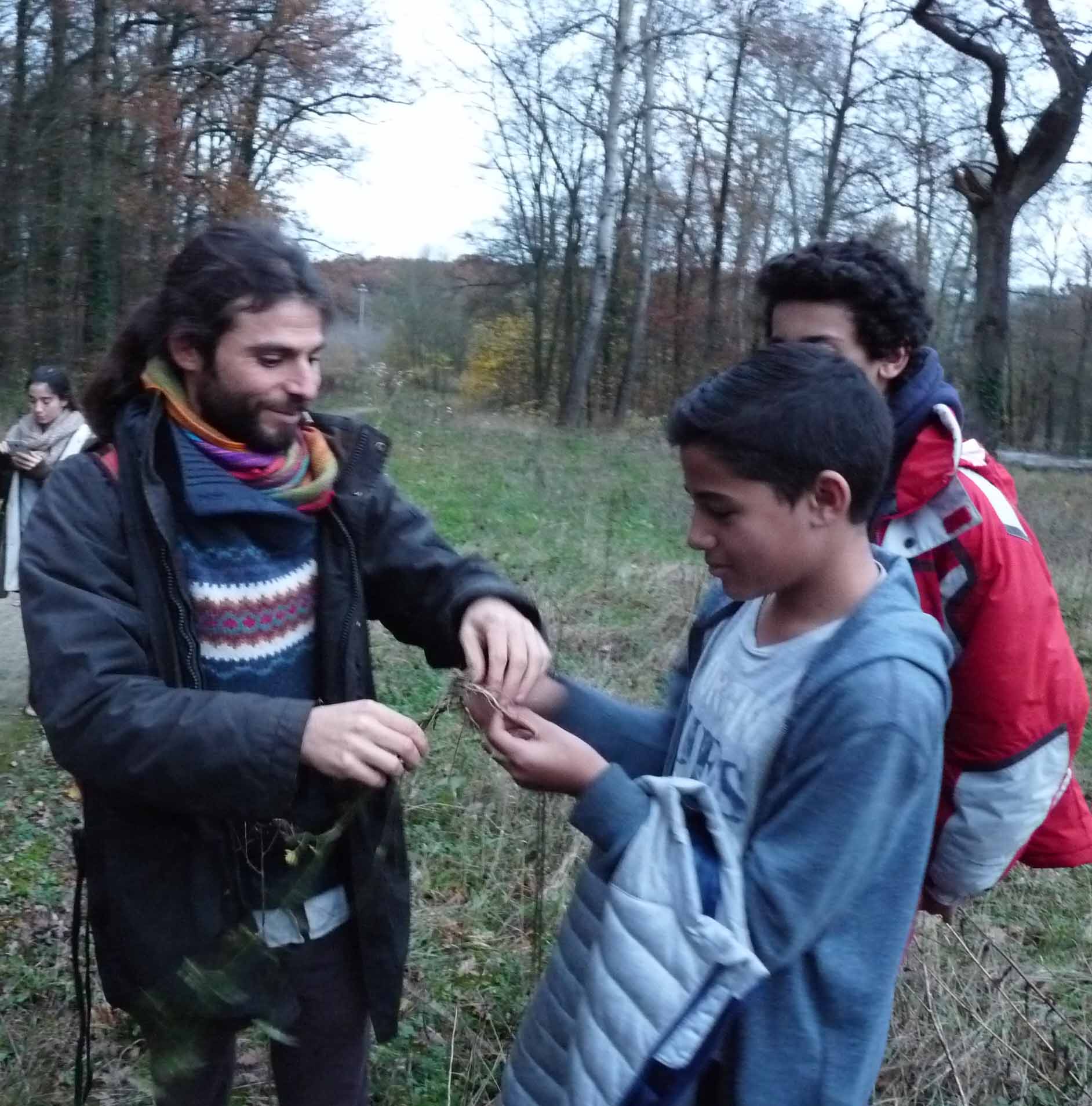 Conte et botanique : Laurent Azuelos conteur et botaniste - balade contée